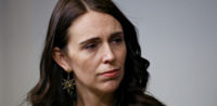 Jacinda Ardern (c)shutterstock, bearbeitet by iQ