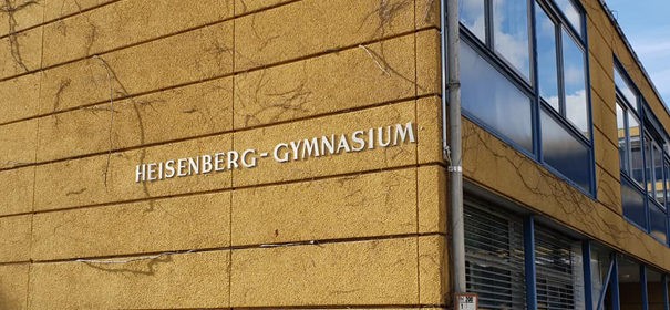 Heisenberg-Gymnasium Abitur (c)facebook, bearbeitet by iQ