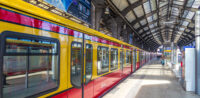 S-Bahnhof in Berlin © shutterstock, bearbeitet by iQ.