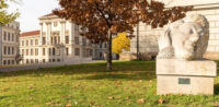 Universität in Halle © shutterstock, bearbeitet by iQ