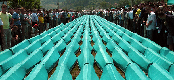 Identifizierte Opfer von Srebrenica © ICMP, bearbeitet by iQ.