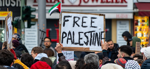 Solidarität mit Palästina © shutterstock, bearbeitet by iQ